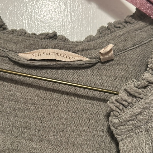 Olive Green textured long sleeveless tank with Jacket - Picture 6 of 6